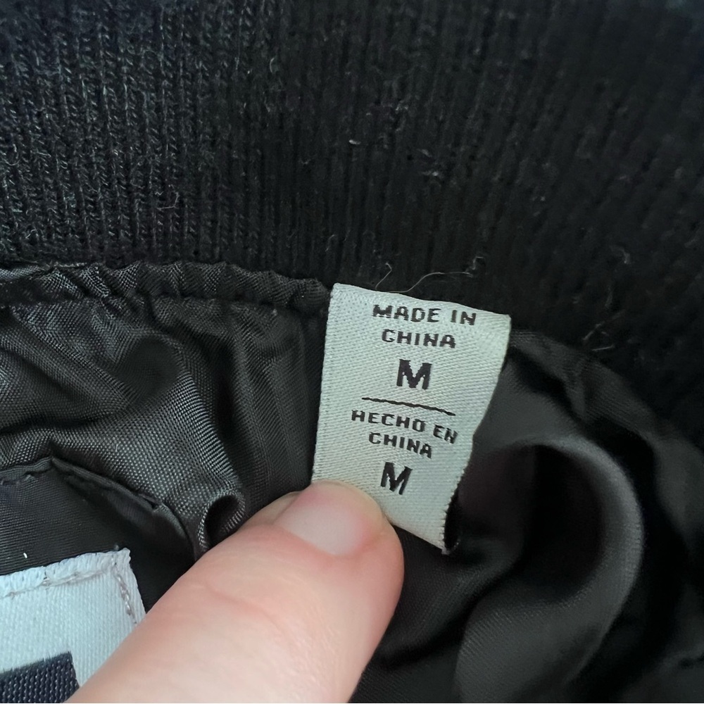 Levi’s trendy, diamond, quilted bomber jacket, women’s black size medium - Picture 9 of 14
